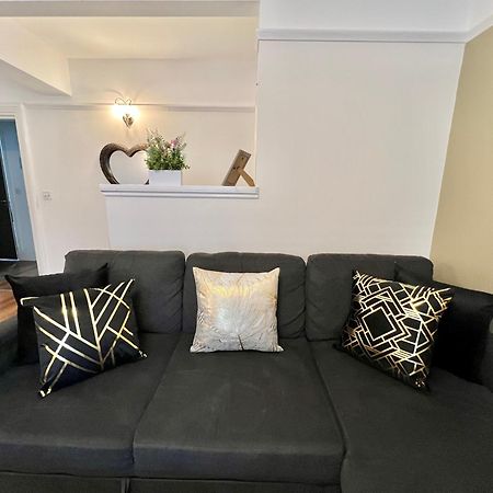 Large Family-Friendly 2Bd Glastonbury Retreat, Sleeps 5 Eksteriør billede