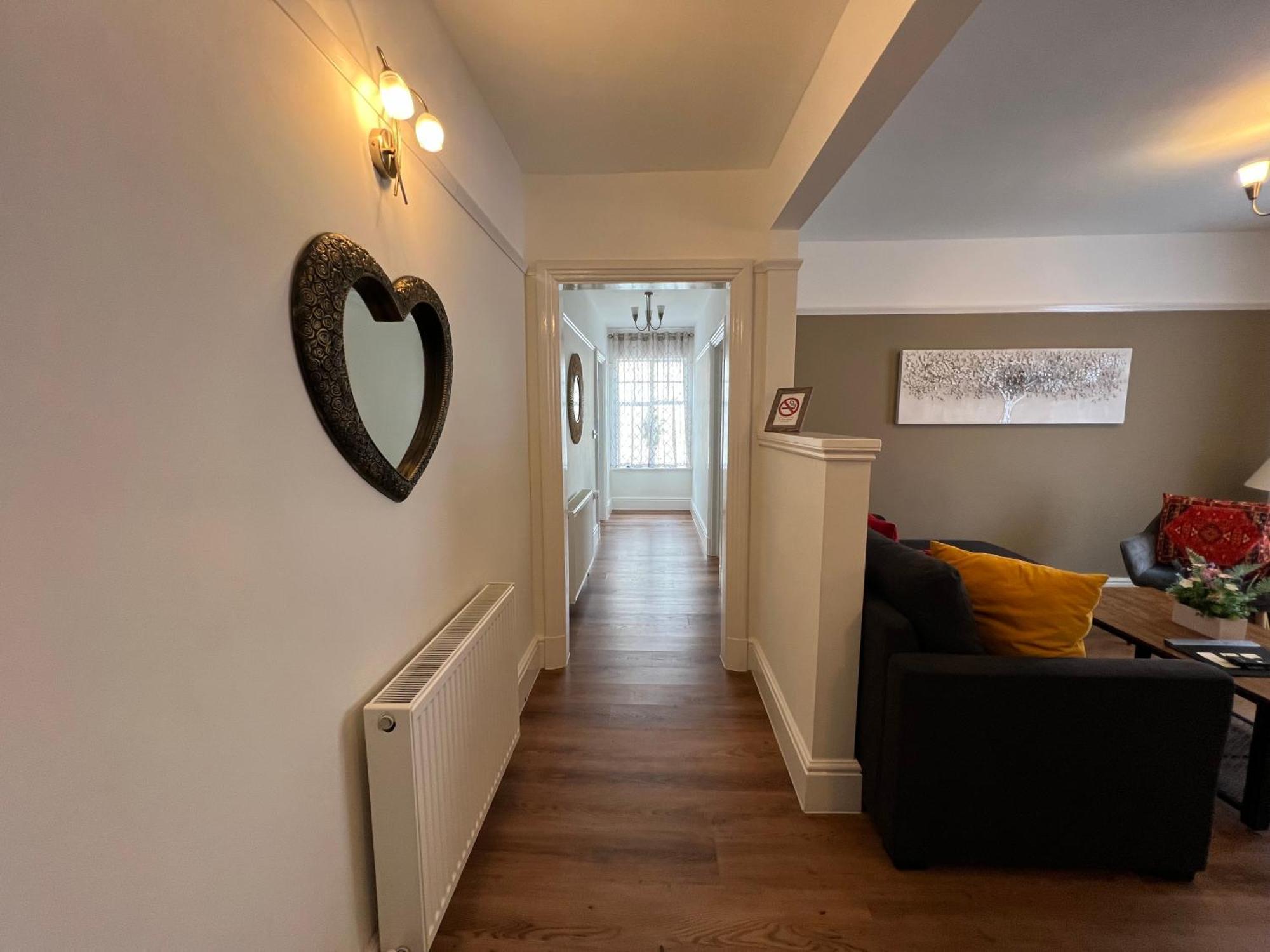 Large Family-Friendly 2Bd Glastonbury Retreat, Sleeps 5 Eksteriør billede