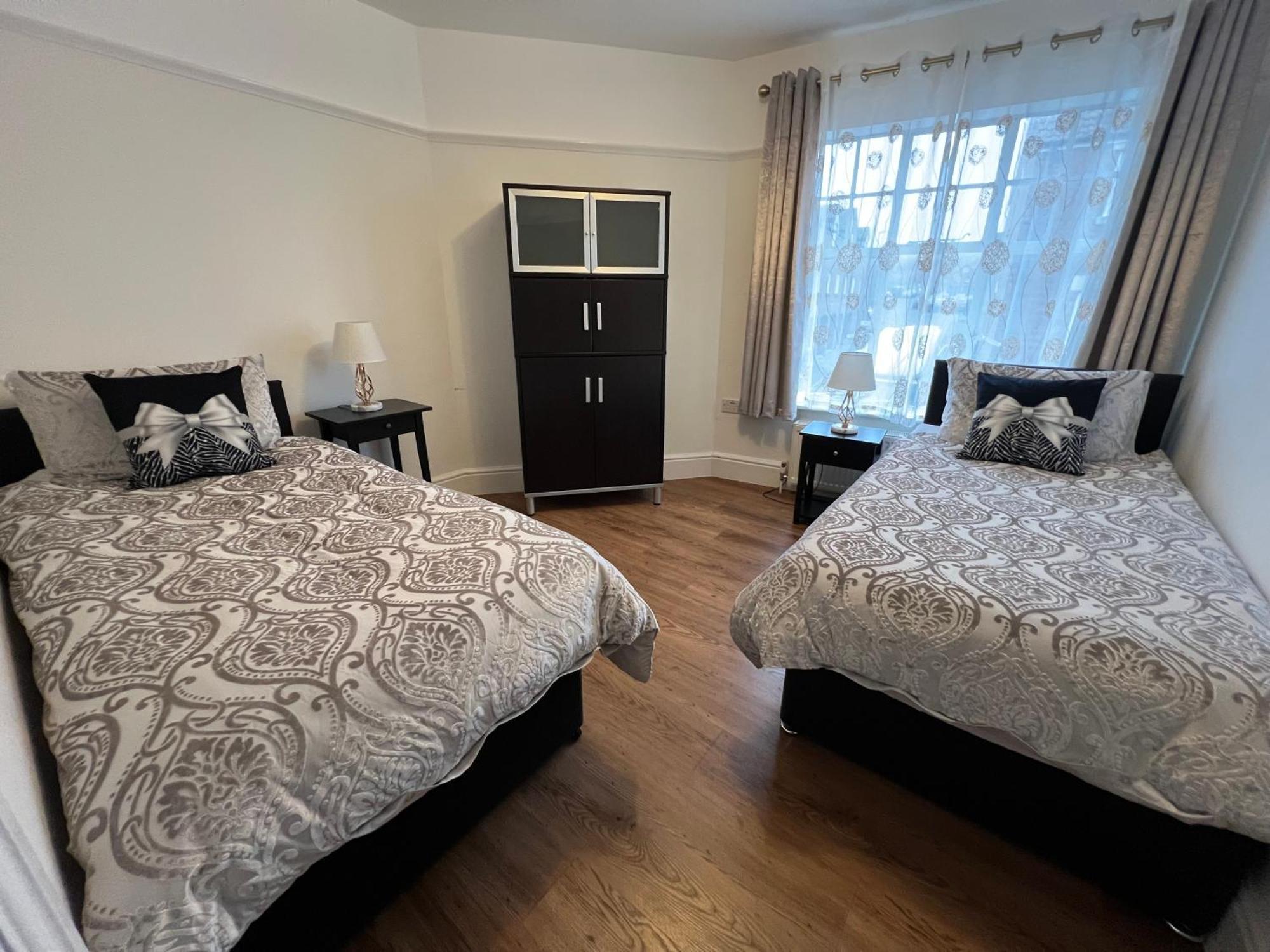 Large Family-Friendly 2Bd Glastonbury Retreat, Sleeps 5 Eksteriør billede