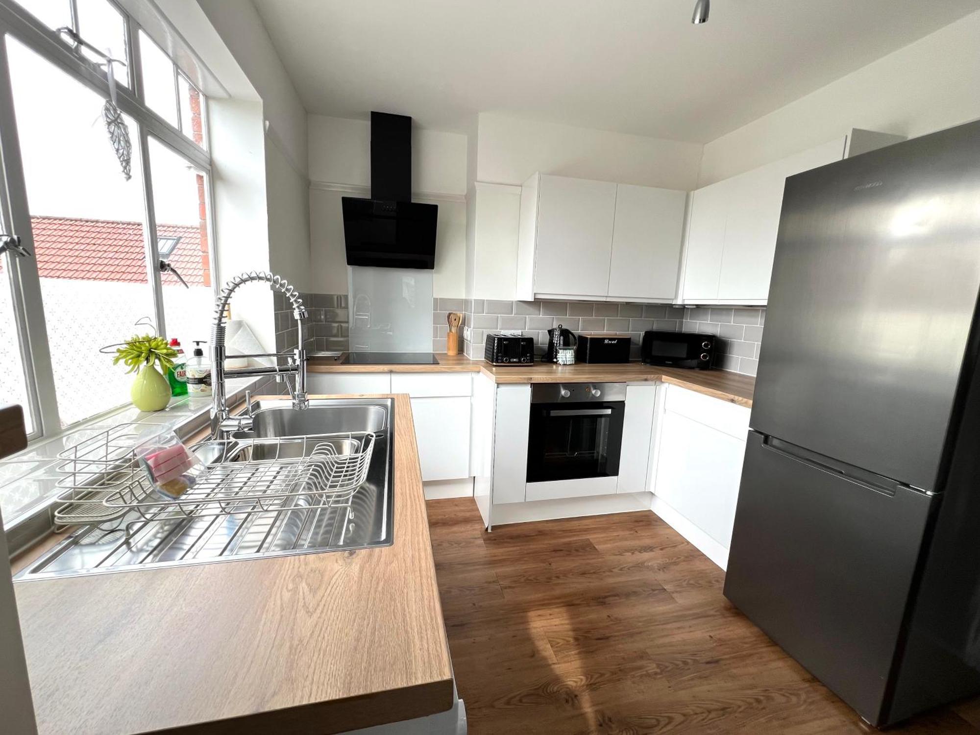 Large Family-Friendly 2Bd Glastonbury Retreat, Sleeps 5 Eksteriør billede